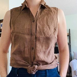 100% linen Eddie Bauer sleeveless blouse 🌺